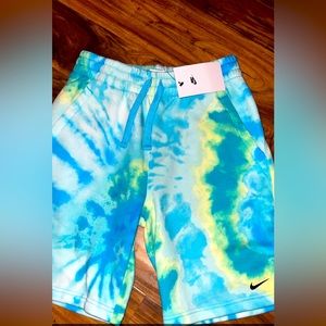 Boys size large, Nike shorts. NWT